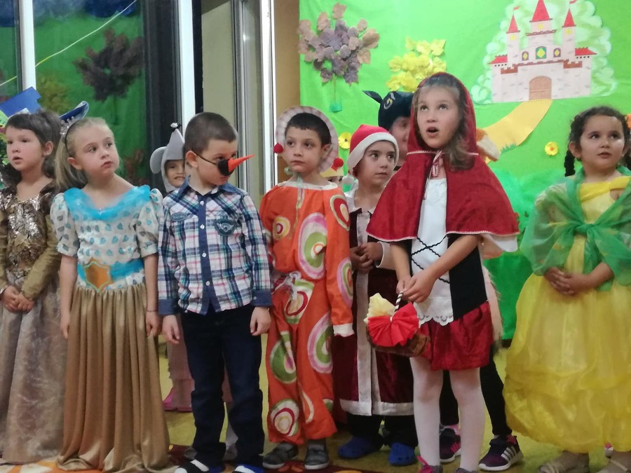 Децата на ДГ "Славейче" приключиха свой проект с весел карнавал