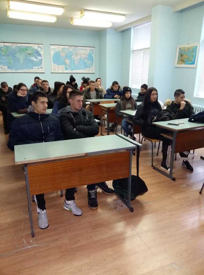 Лясковски ученици се включиха в отбелязването Световния ден за възпоменание на жертвите от пътнотранспортни произшествия