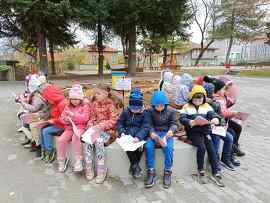 Две детски градини в Лясковец приключиха успешно…