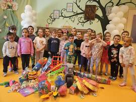 За детския празник общинското ръководство зарадва с…